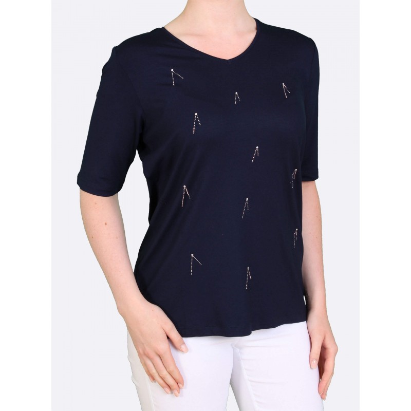 Halenka s kamínkovou aplikací