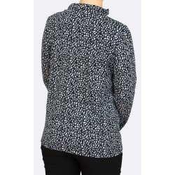 Dámský svetřík se stojáčkem - v nadměrné velikosti